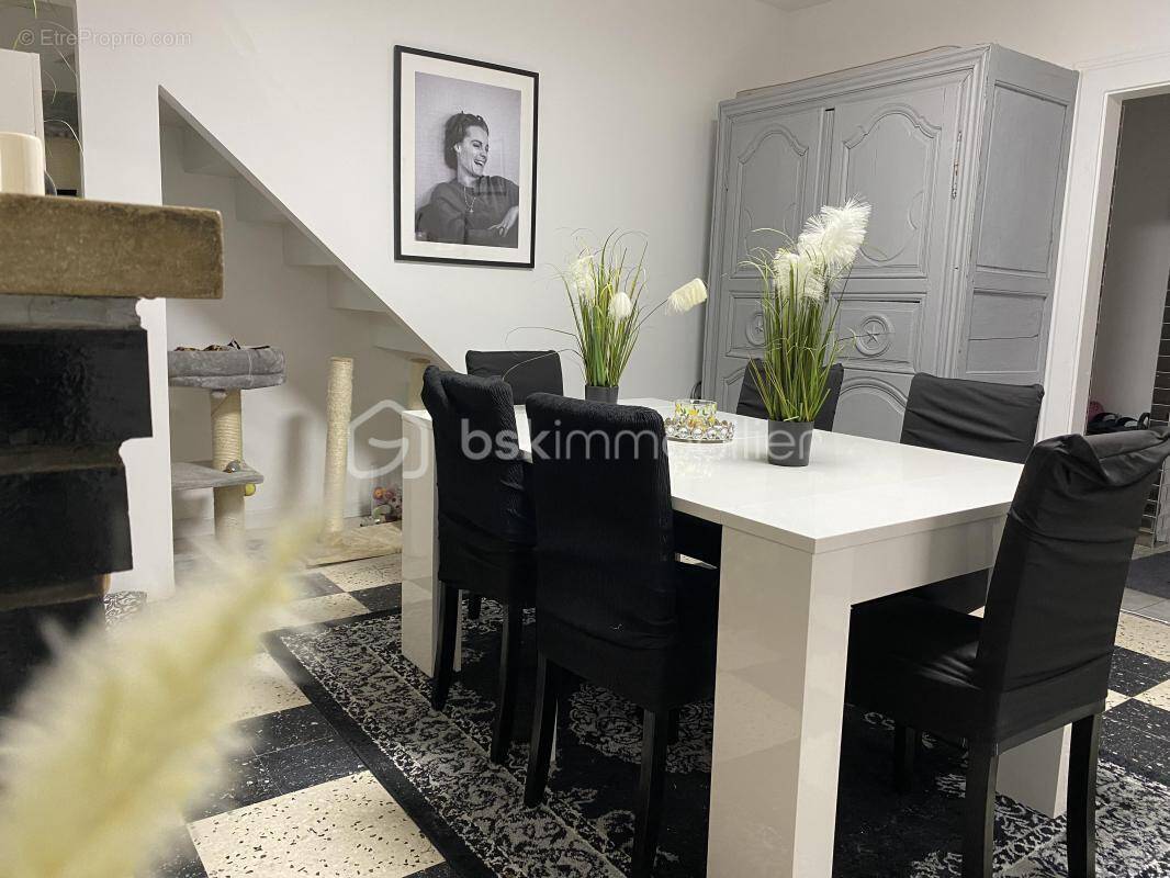 Maison à SAINT-SAUVEUR-LES-BRAY