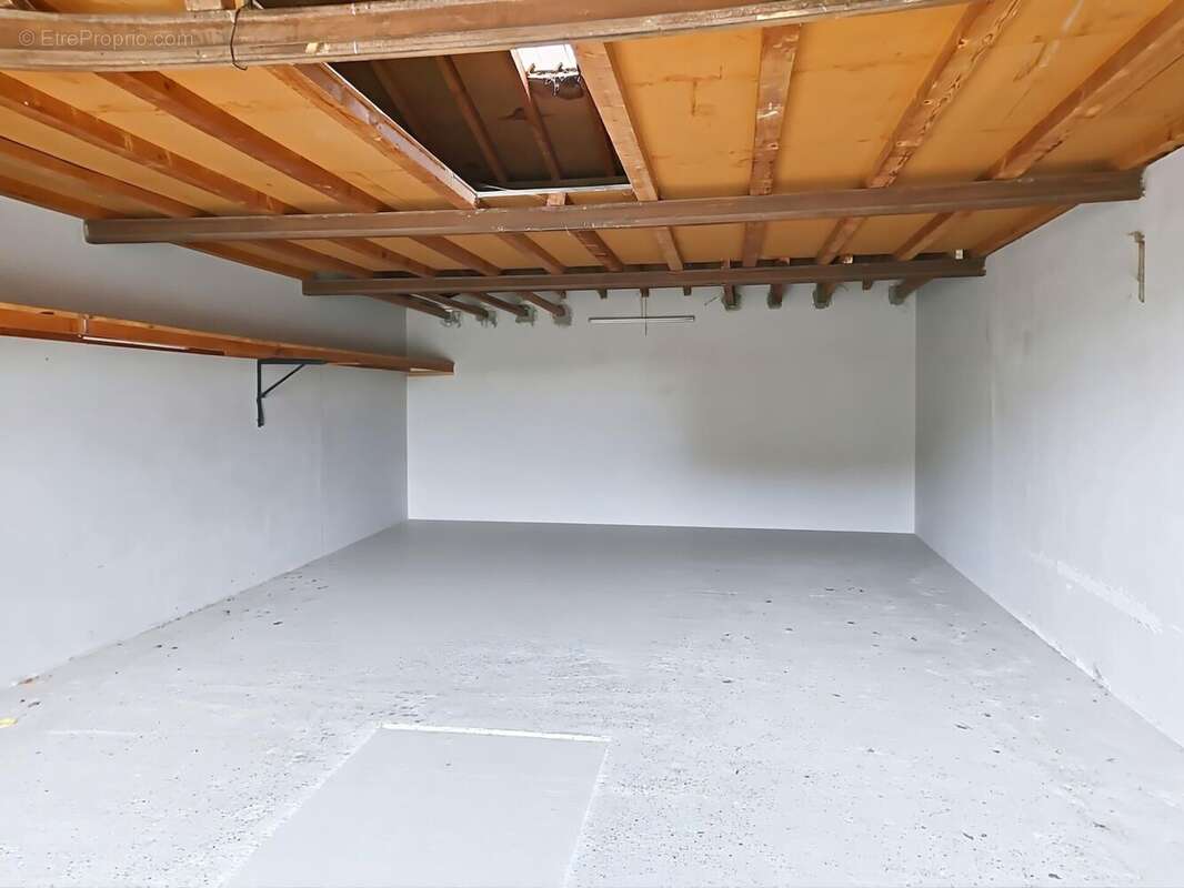 Maison 136 m² à Villeneuve-La-Comptal  - photo 7