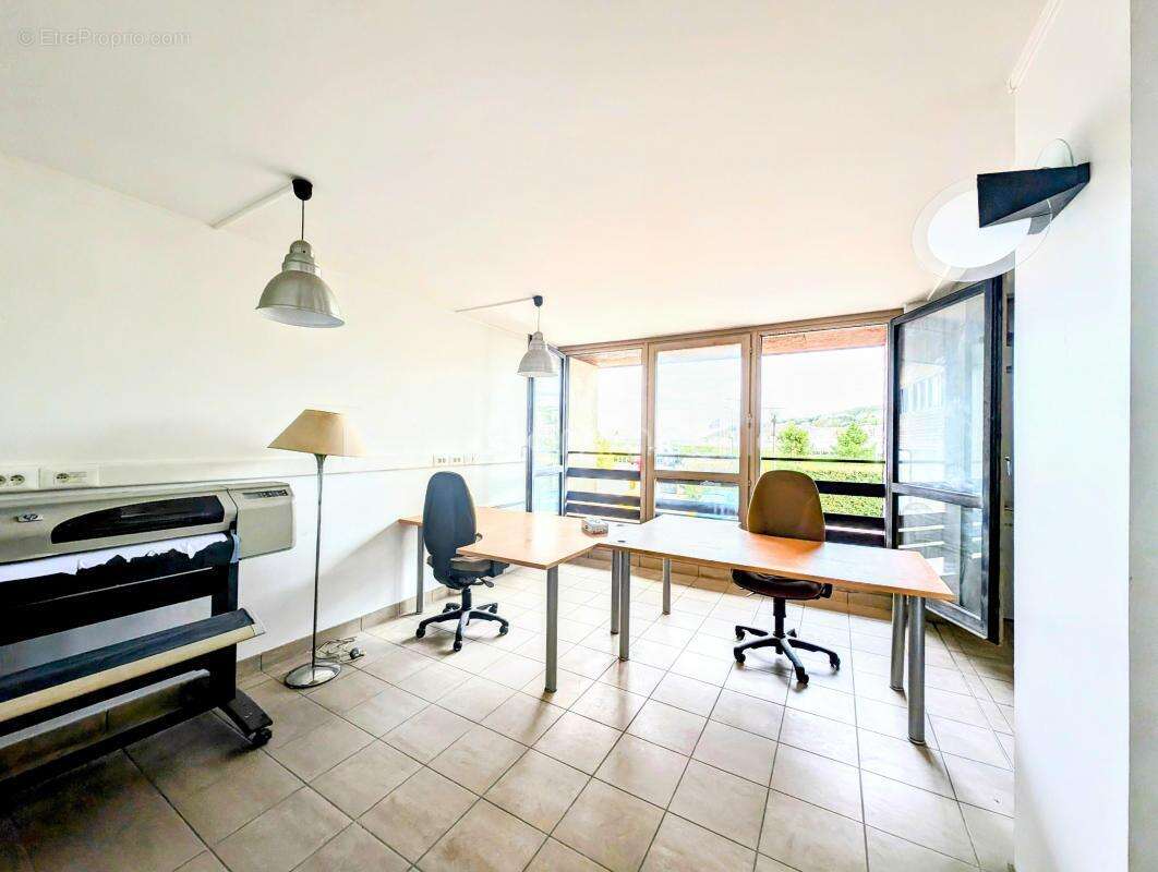 Commerce à DEAUVILLE