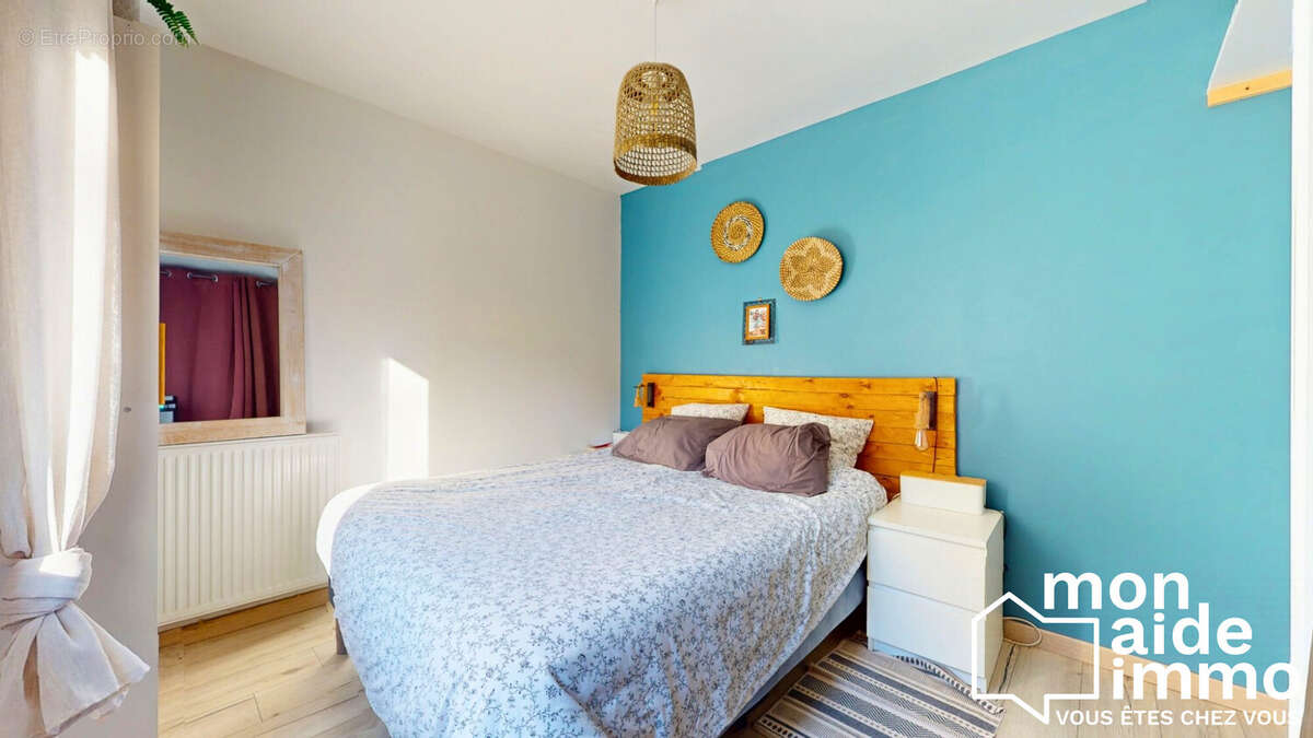 Maison à FARGUES-SAINT-HILAIRE