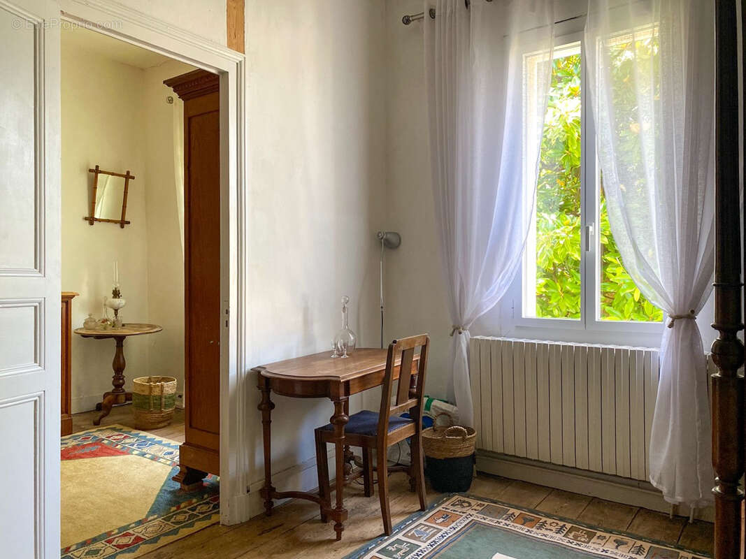 Maison à BRANNE