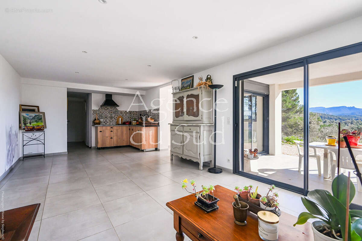 Maison à LA BOUILLADISSE