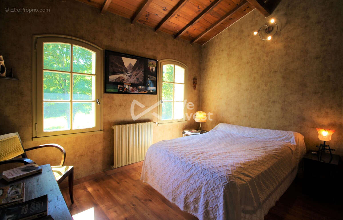 Maison 197 m² à Castres  - photo 7