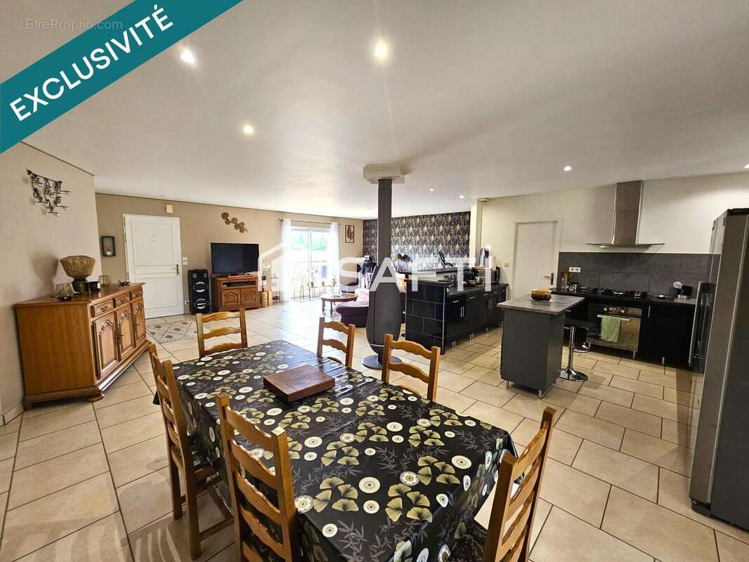 Photo 6 - Maison à NEUVIC