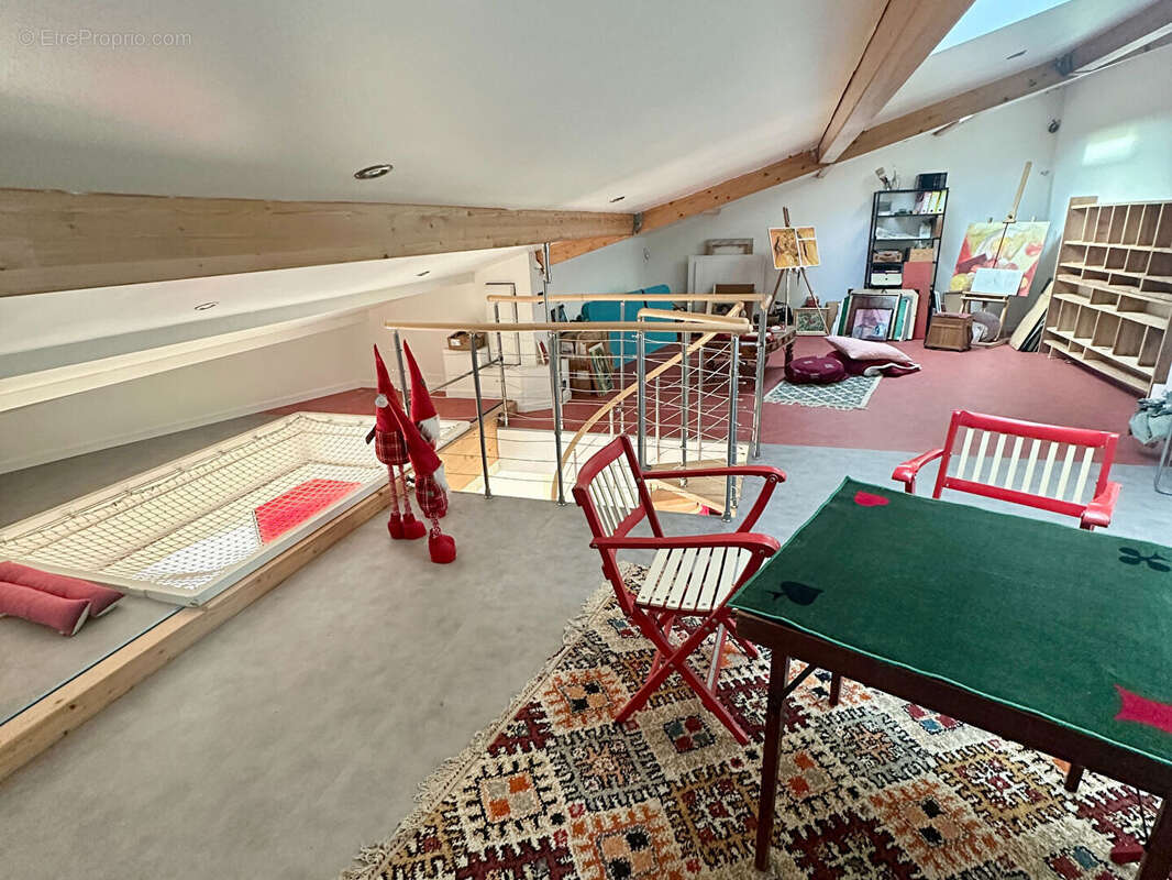 Maison à VIGNEUX-SUR-SEINE