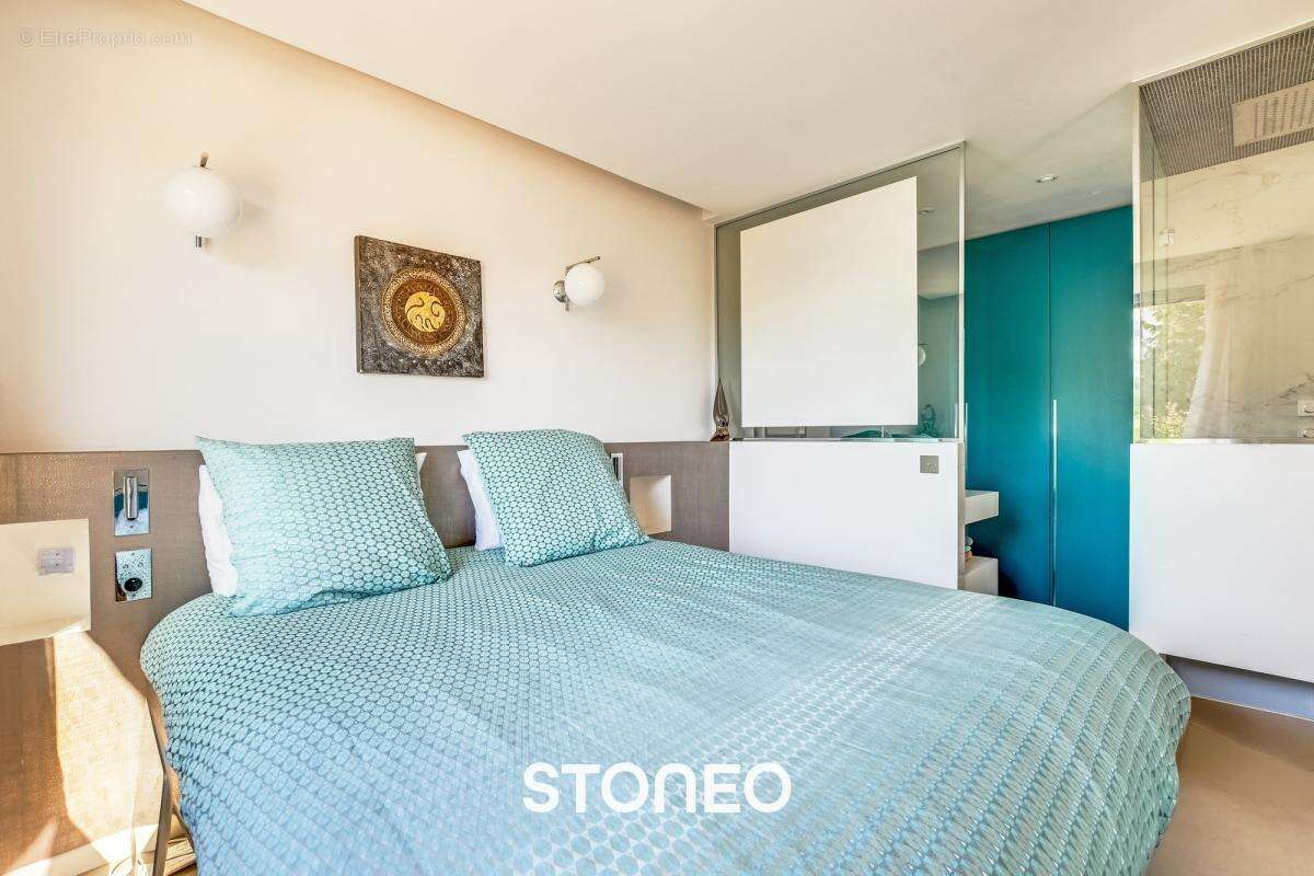 Maison à LE PLESSIS-ROBINSON