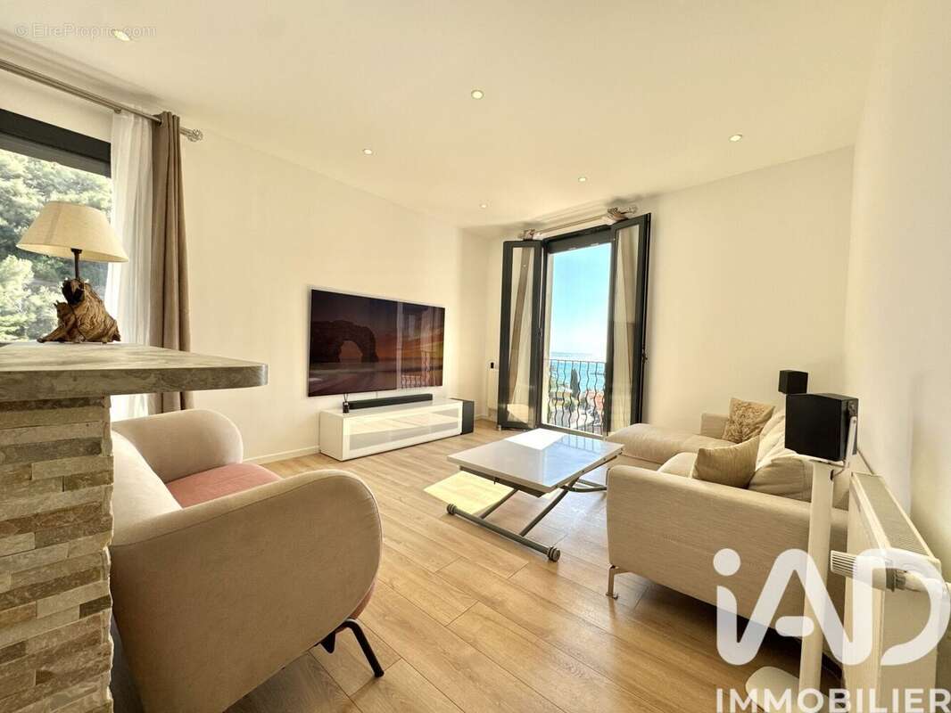 Photo 2 - Appartement à ROQUEBRUNE-CAP-MARTIN