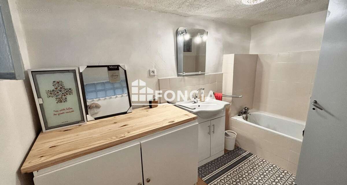 Maison à SAINT-CREPIN