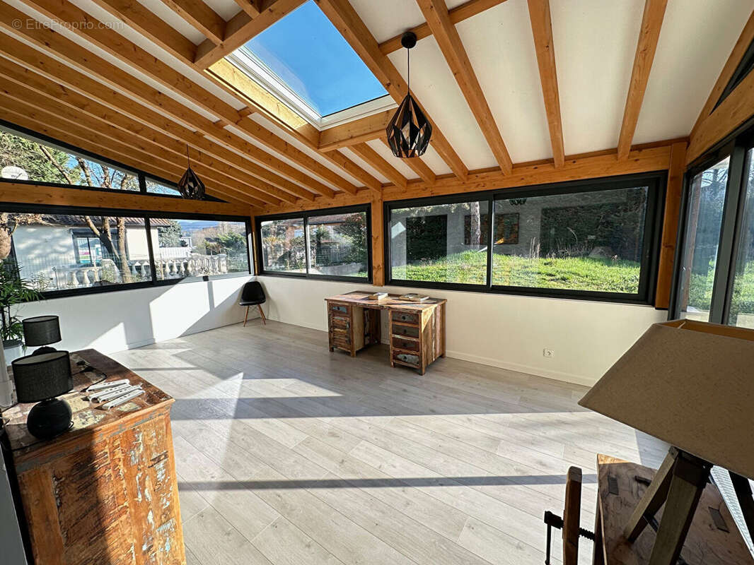 Maison à CHAMPAGNE-AU-MONT-D'OR