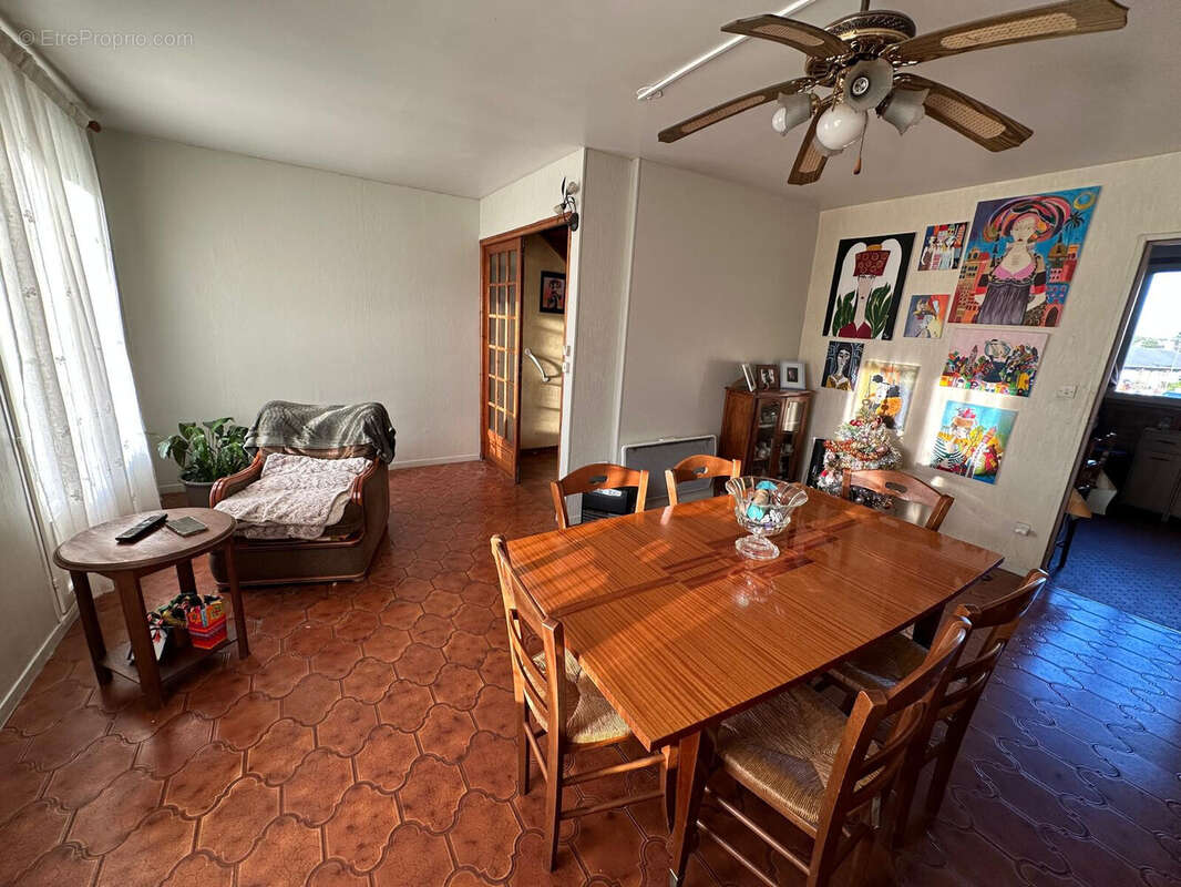 Maison à SAVIGNY-LE-TEMPLE