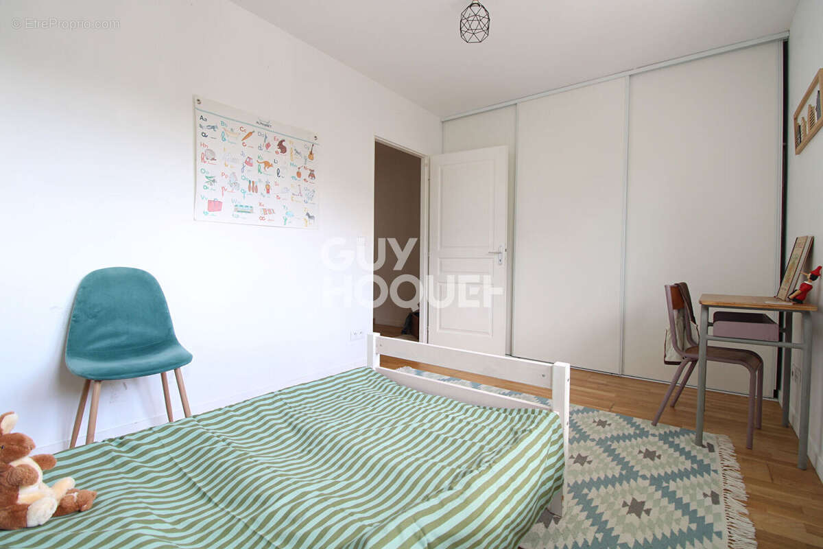 Appartement à BRIE-COMTE-ROBERT