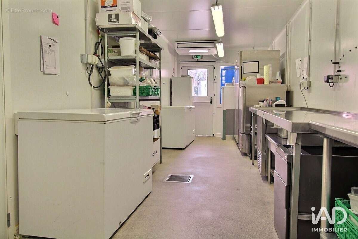 Photo 8 - Commerce à MIMET