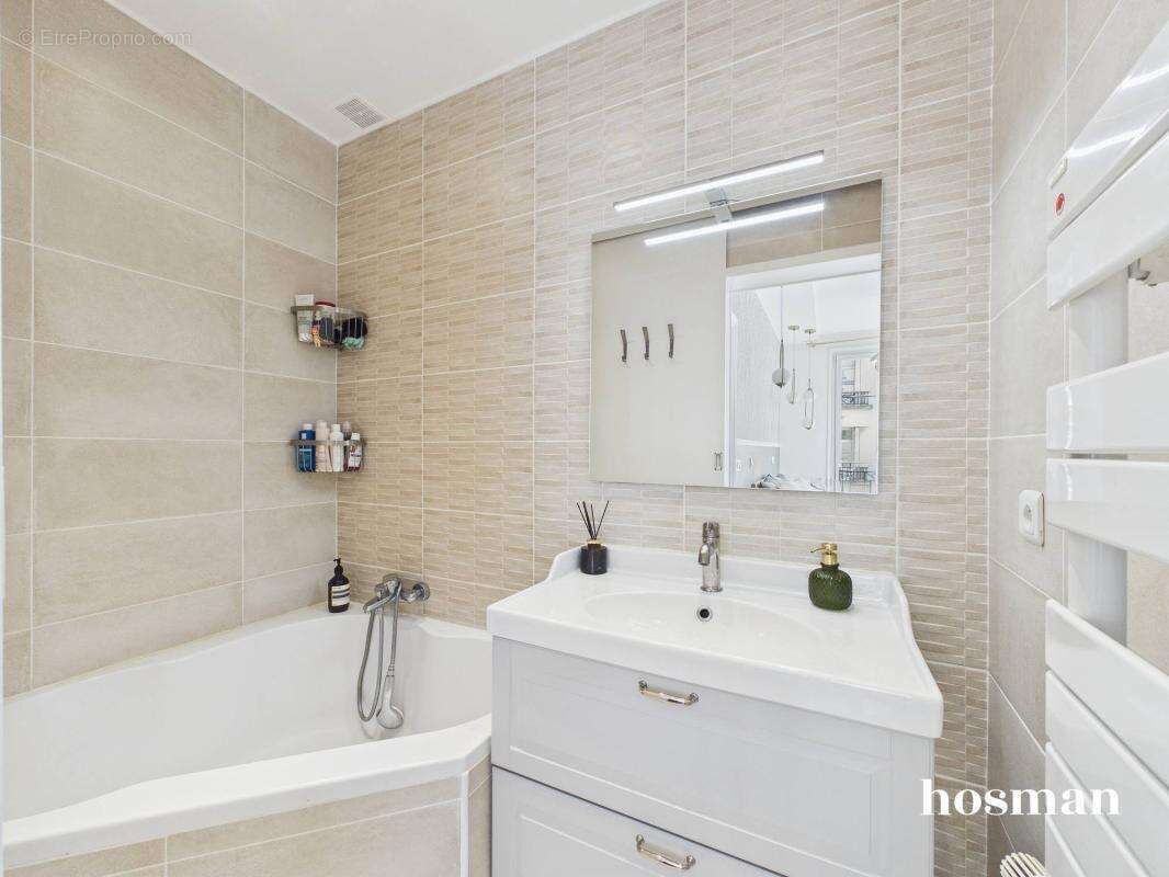 Appartement à PARIS-15E