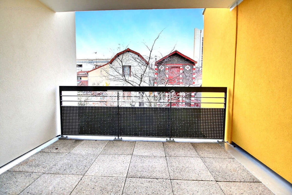 Appartement à GENNEVILLIERS