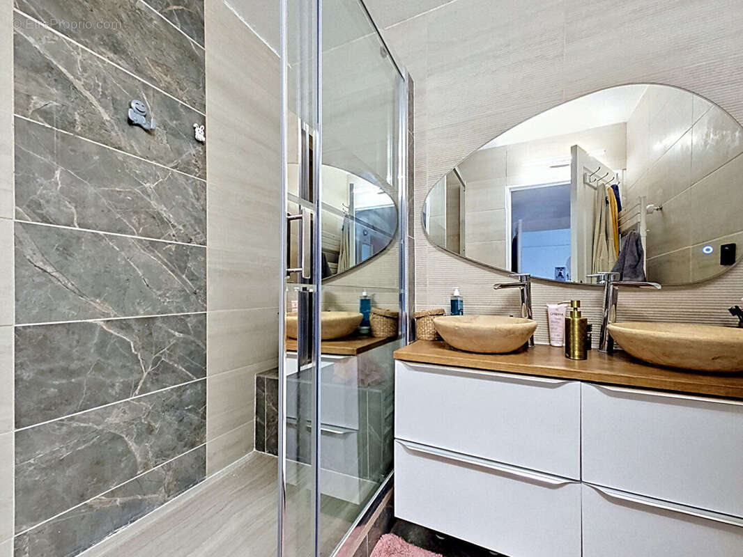 Appartement à MARSEILLE-12E