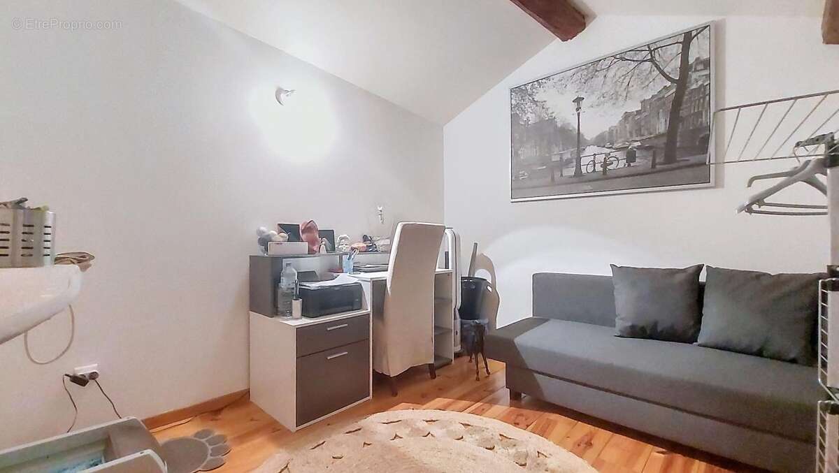 Appartement à HEYRIEUX