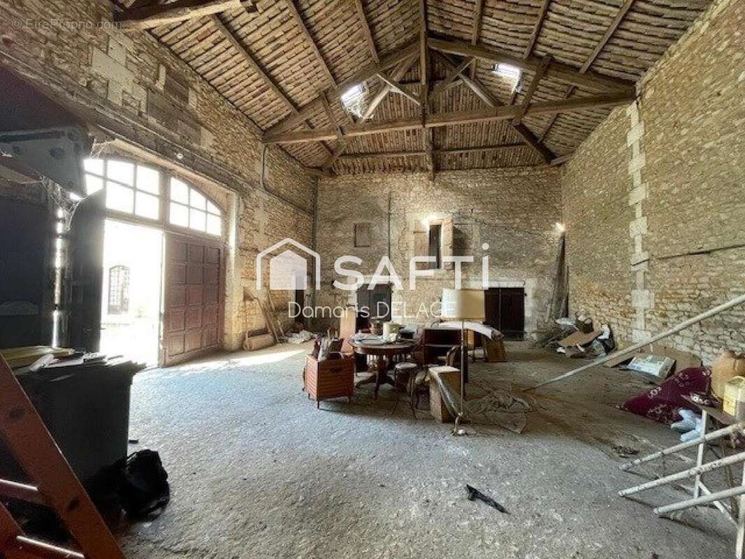 Photo 9 - Maison à CHAZELLES