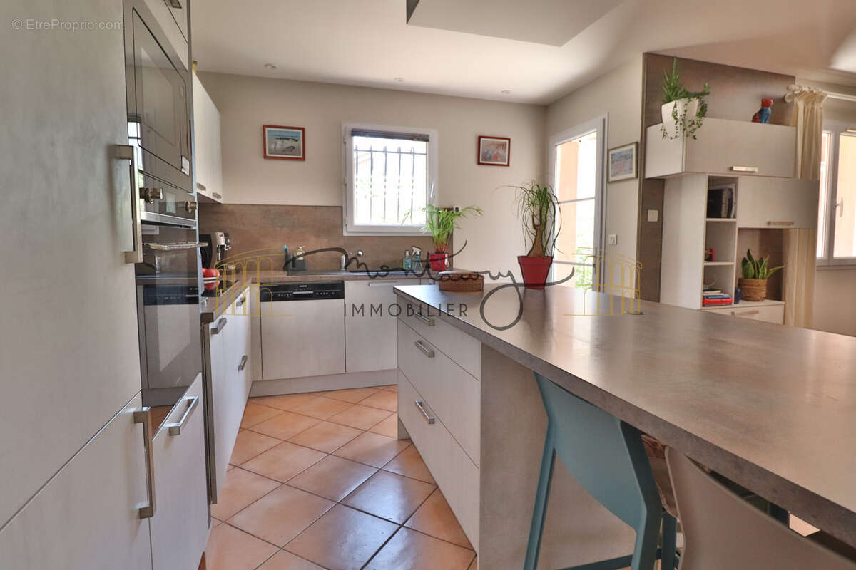 A vendre nimes collines nord villa avec piscine et sans vis a vis - photo 6