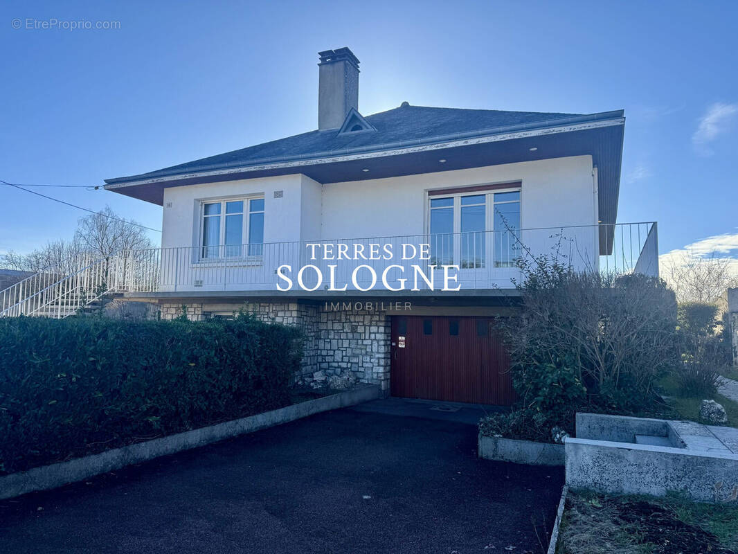 Maison à LAMOTTE-BEUVRON