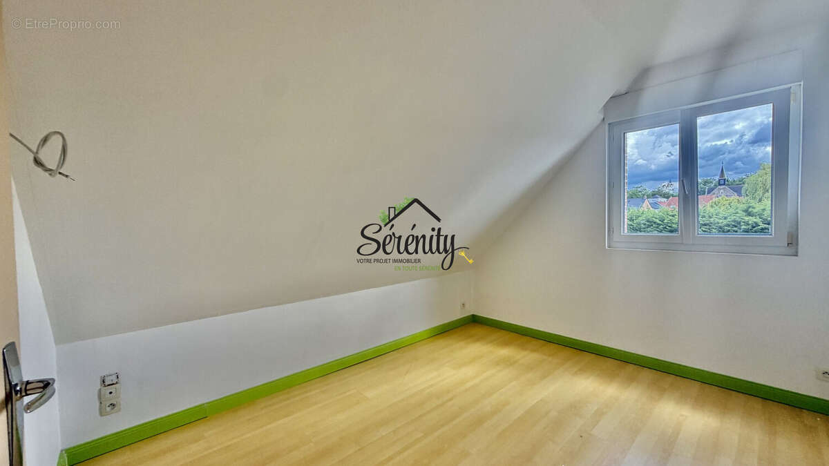 Maison 172 m² à Loffre  - photo 7