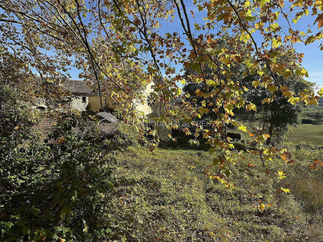 A Sault, en exclusivité, une propriété à restaurer avec vue - photo 6