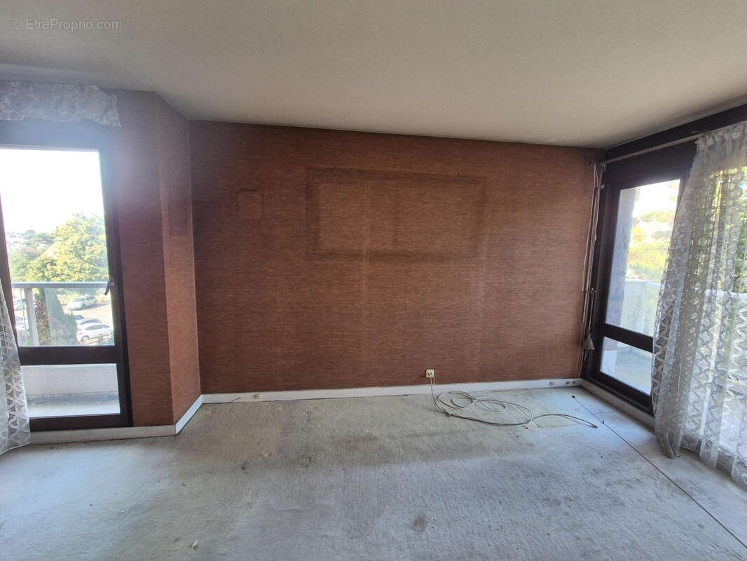 Appartement à JOUY-EN-JOSAS