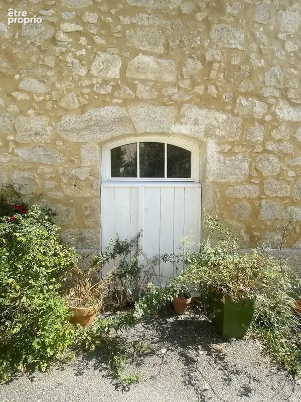 Jolie maison en pierre dans un village historique - photo 14