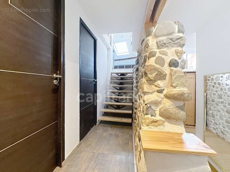 Appartement T3 triplex - Marlioz - photo 4