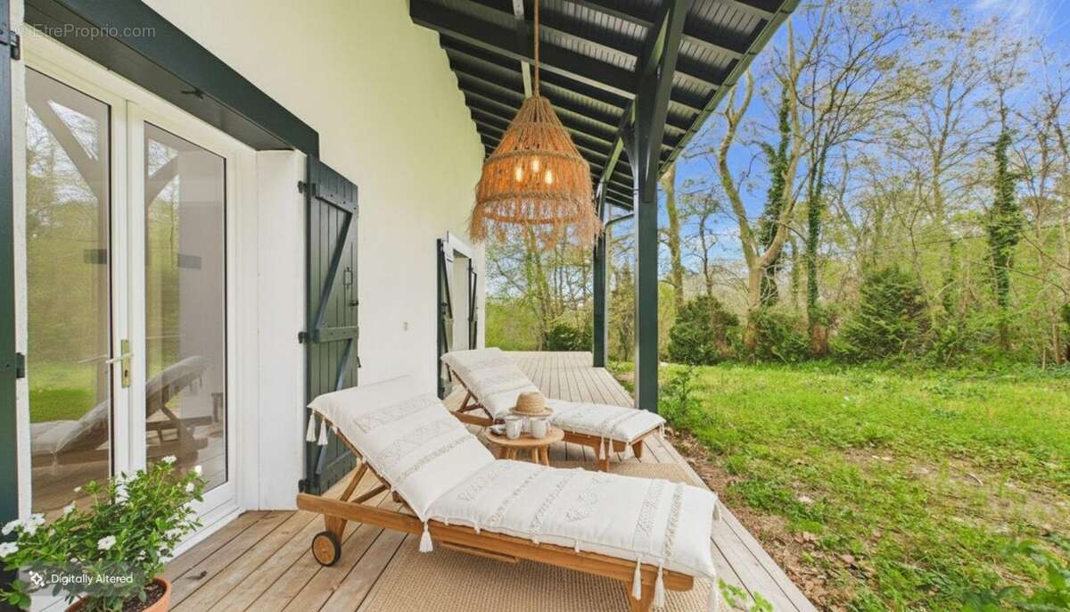 Maison à SAINT-MARTIN-DE-SEIGNANX