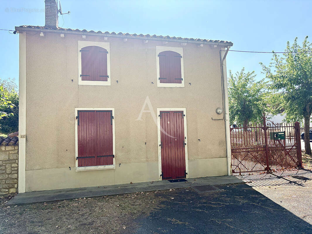 Maison Nieuil L Espoir 4 pièce(s) 89 m2 - photo 11