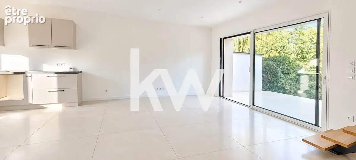 Maison 4 pièces 115 m² à vendre à Saint-Etienne (42100) - photo 3