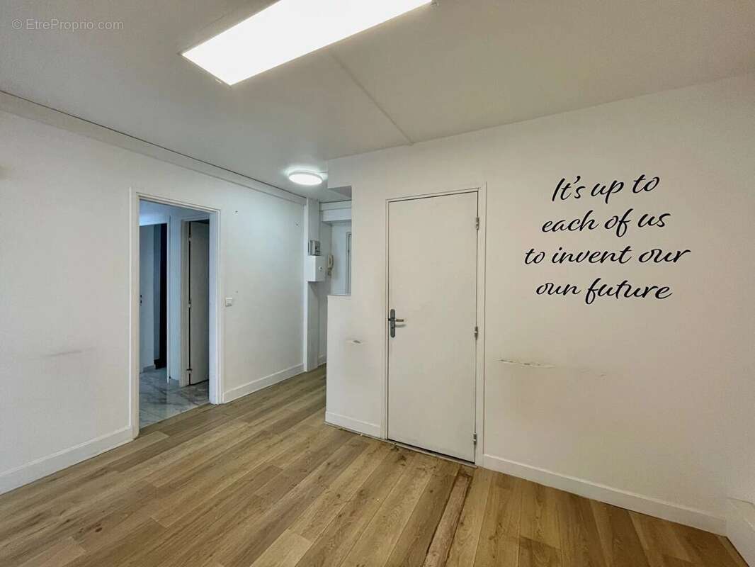 Appartement 80 m² à Puteaux  - photo 7