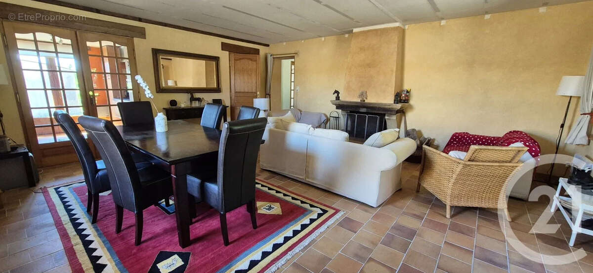 Maison 95 m² à Bruailles  - photo 2