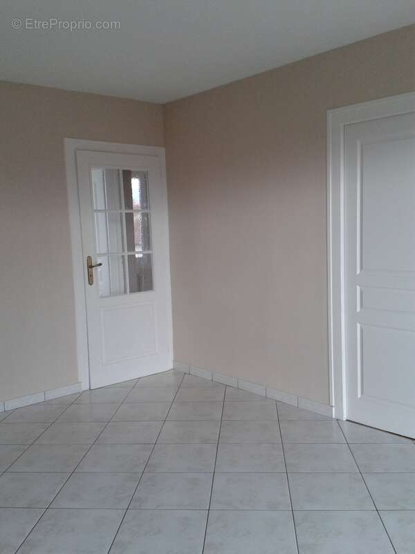 Appartement à AMBILLY