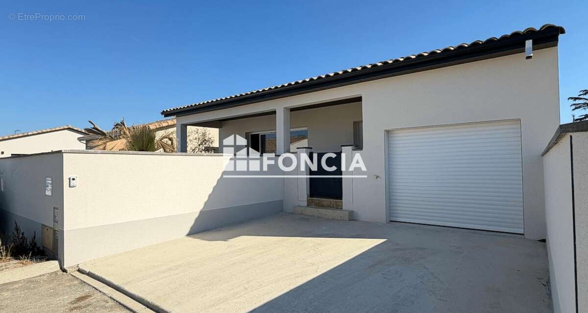 Maison neuve 4 pièces avec piscine et garage à Bassan - photo 2