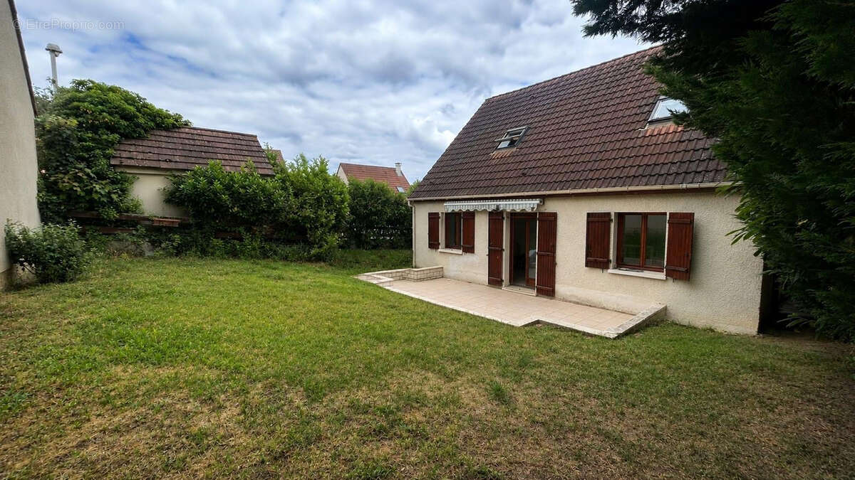 Maison à LEUVILLE-SUR-ORGE