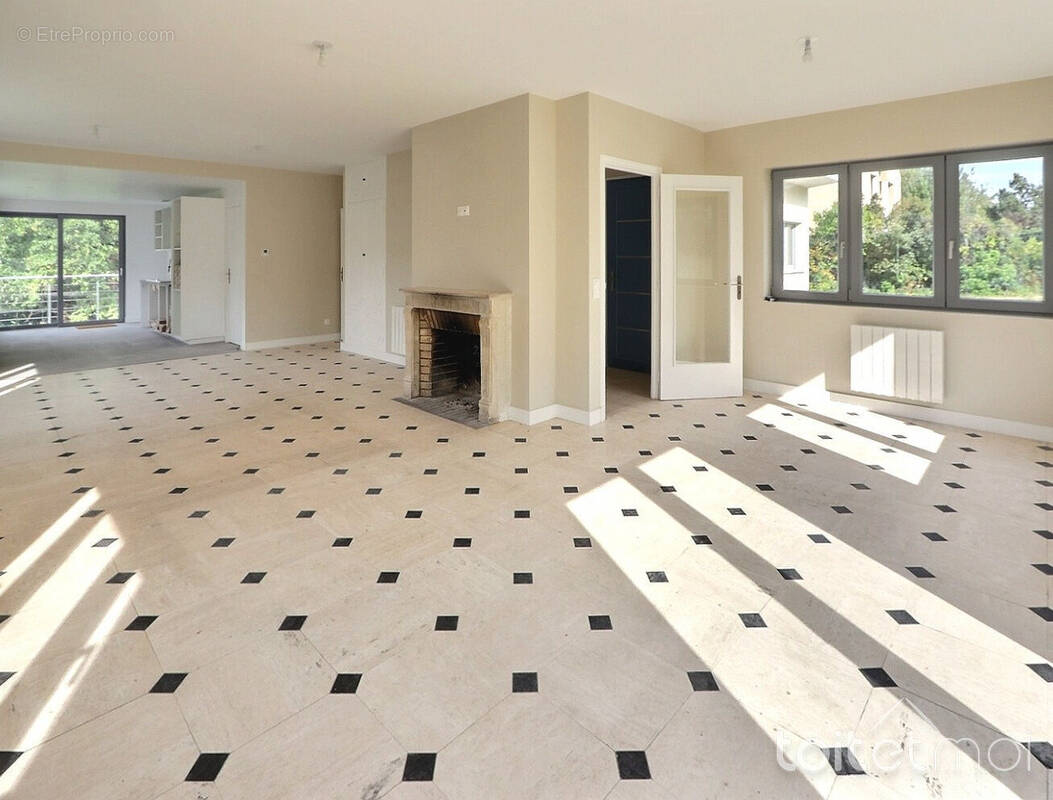 Maison à GIF-SUR-YVETTE