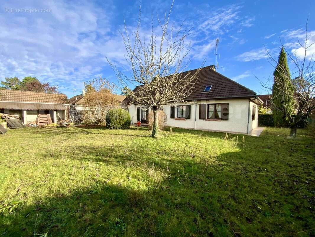 IMG_5641 - Maison à SAINT-PRYVE-SAINT-MESMIN