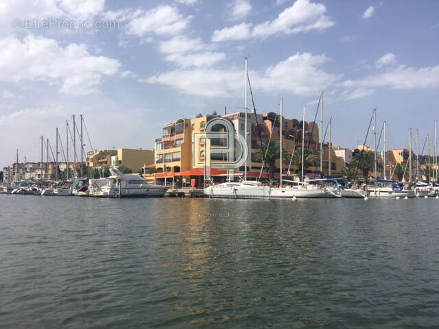 Commerce à GRUISSAN