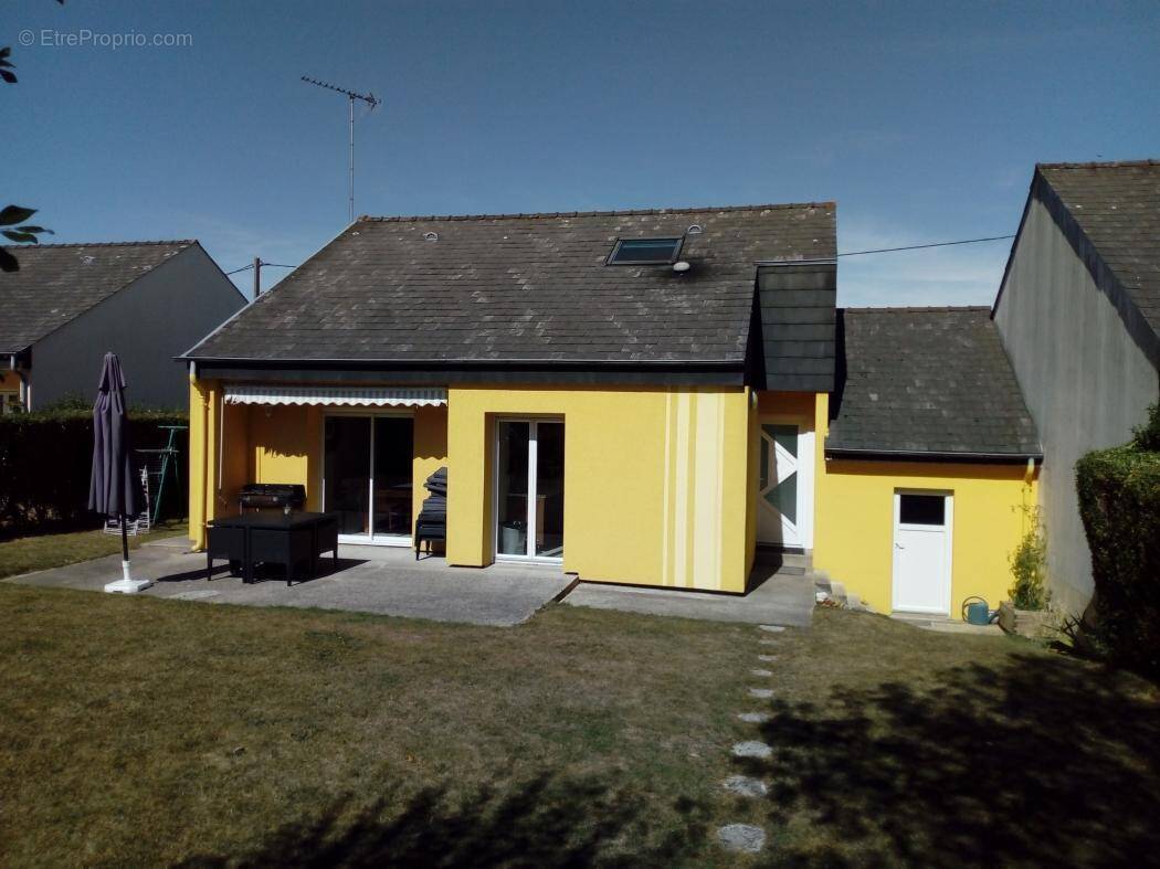 Maison à VILLAINES-LA-JUHEL