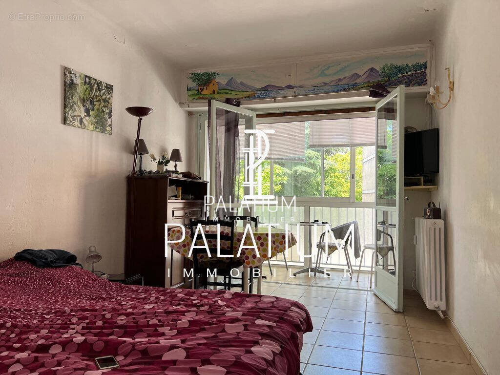 Appartement à GREOUX-LES-BAINS
