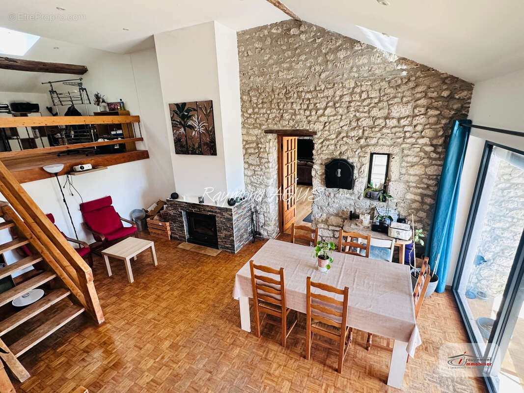 Charmante maison traditionnelle en pierre avec annexe indépendante et piscine de 15 x 6 m - photo 16