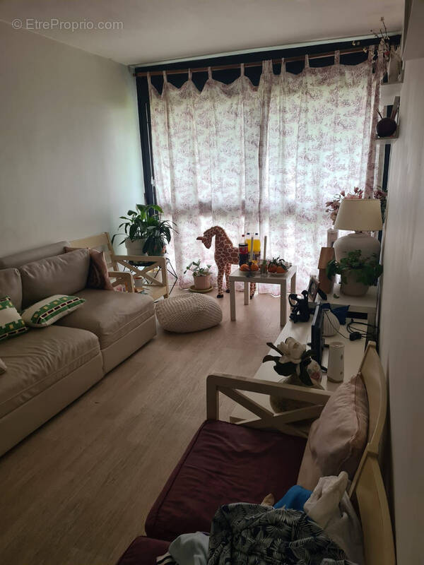 Appartement à GRIGNY