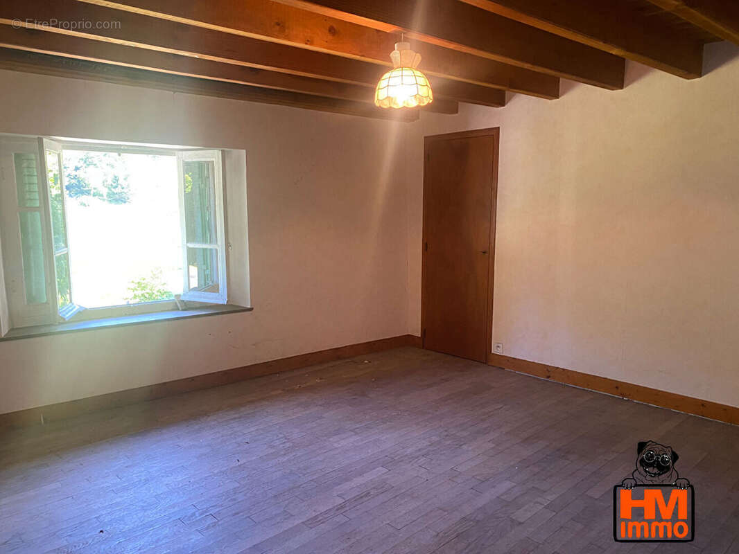 Maison à SAINT-LEGER-LA-MONTAGNE