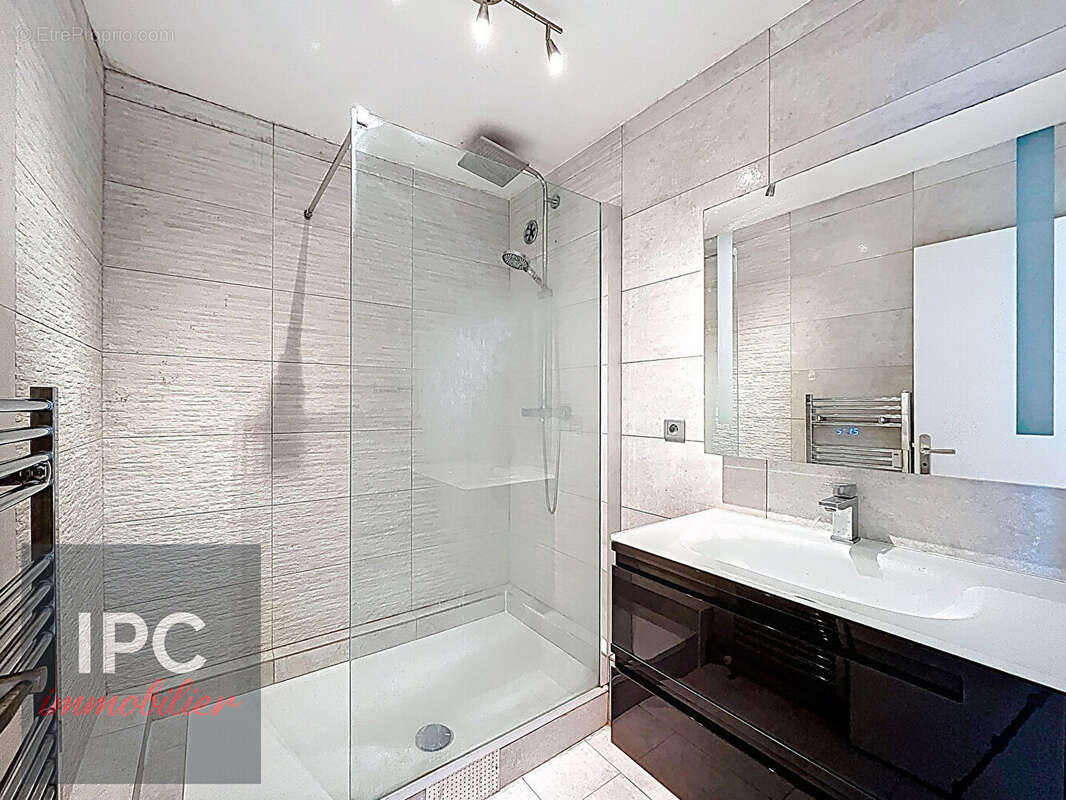 Appartement à CLICHY