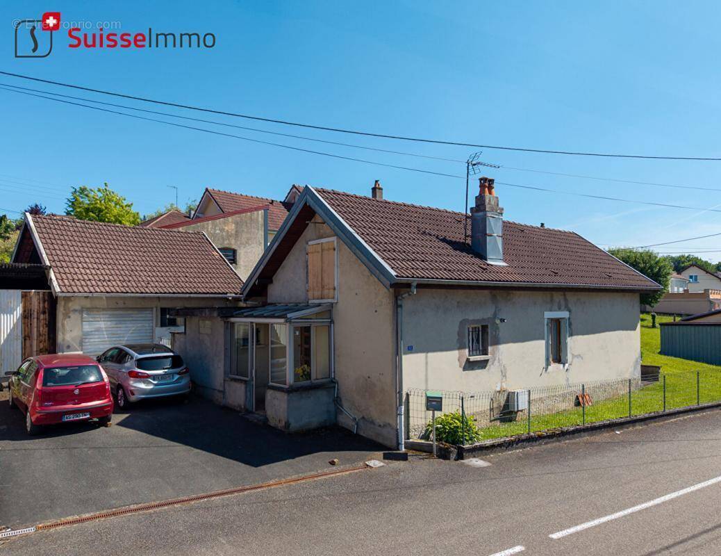 Maison à VOUJEAUCOURT