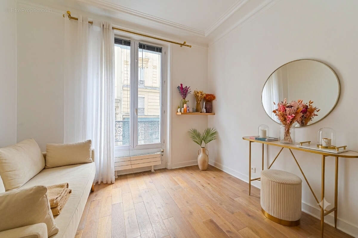 Appartement à PARIS-18E