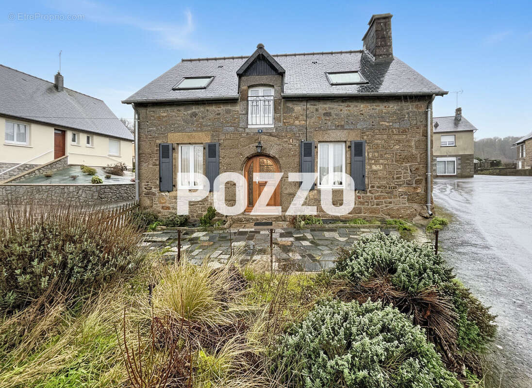 Maison à LOUVIGNE-DU-DESERT