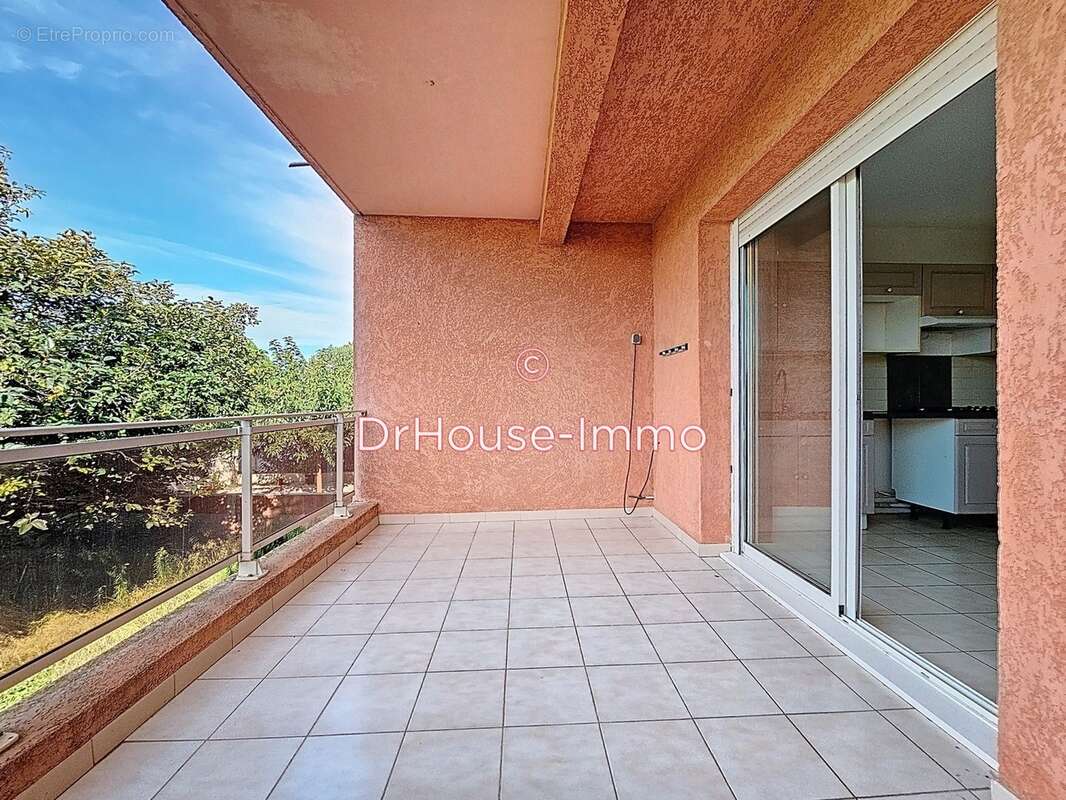 Appartement à SAINTE-MARIE