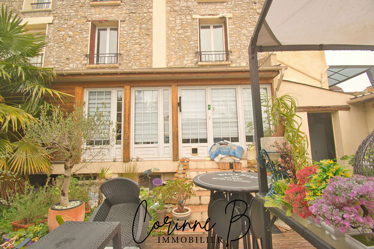 Maison à MALESHERBES
